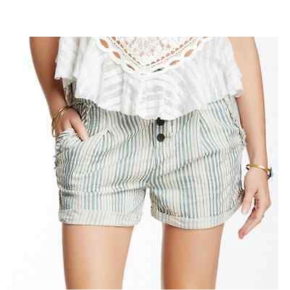 NEW Free People Beachy Striped Shorts Size 2 🌟 - Picture 2 of 6